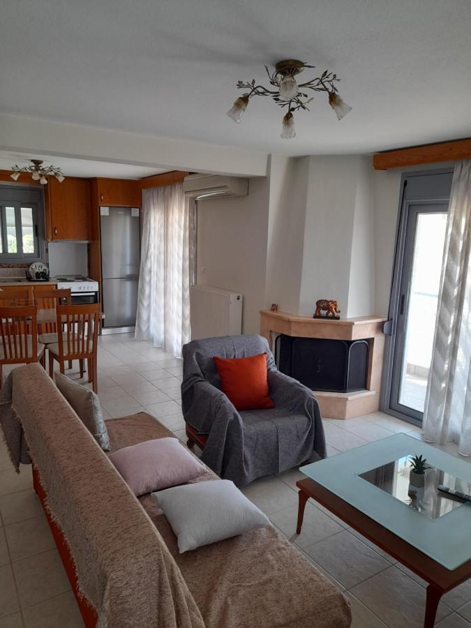 Dominikis Appartment เนอาเปรามอส ภายนอก รูปภาพ